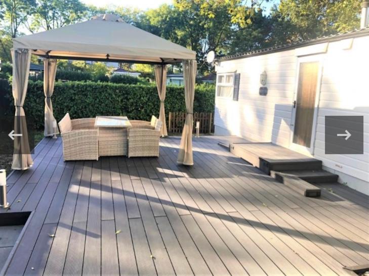Vakantiehuis Recreatiepark Rhederlaagse Meren Lathum Hotel Eksteriør billede